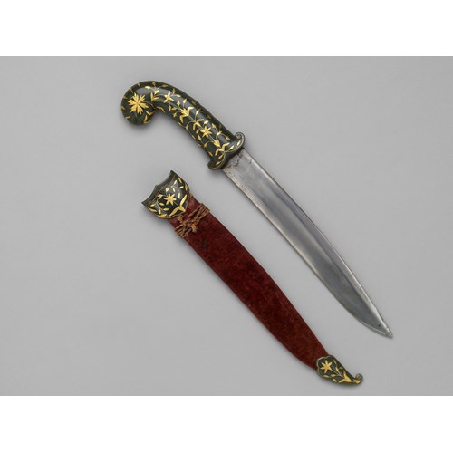Khanjar with Gold-Inlaid Jade Hilt
